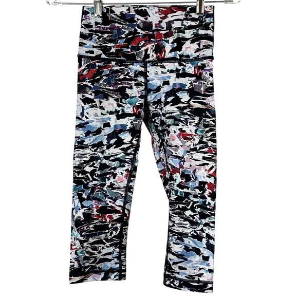Lululemon Wunder Under Hi-Rise 1/2 Tight Culture Clash Multi Black Size 4 EUC - Picture 1 of 9